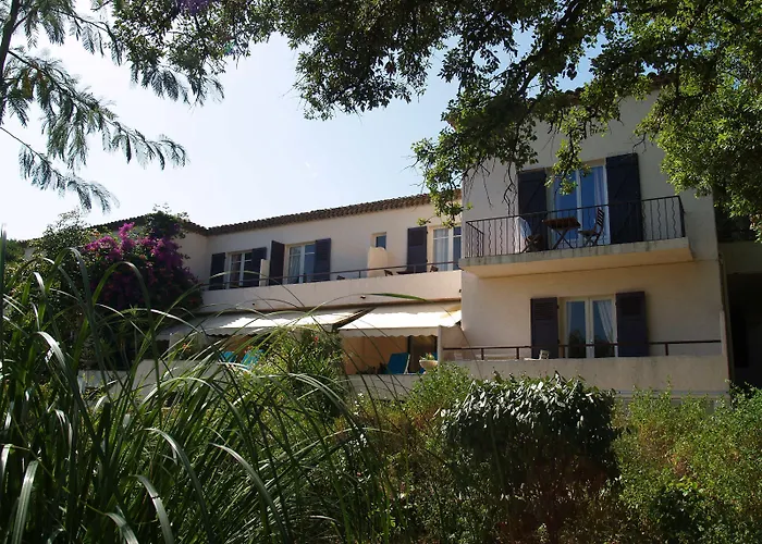 Hotéis de luxo em Saint-Tropez perto de Gendarmerie Nationale