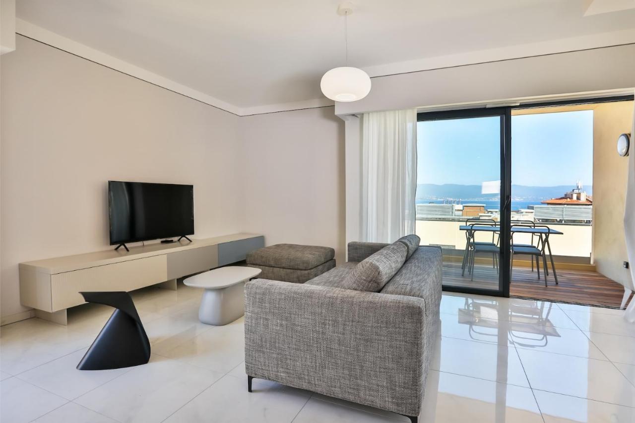 Apartment mit Meerblick