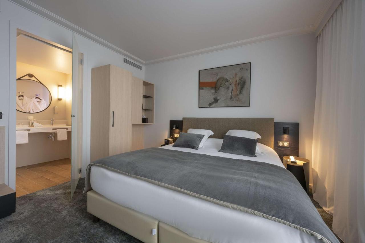 Suite Terrace con cama extragrande y sofá cama