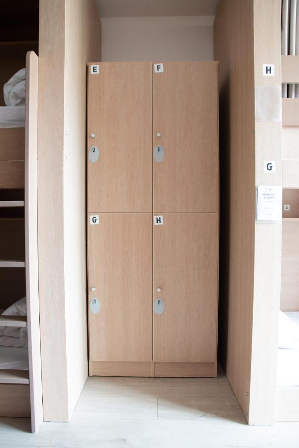 Bed 8-Bed Mixed Dormitory Room