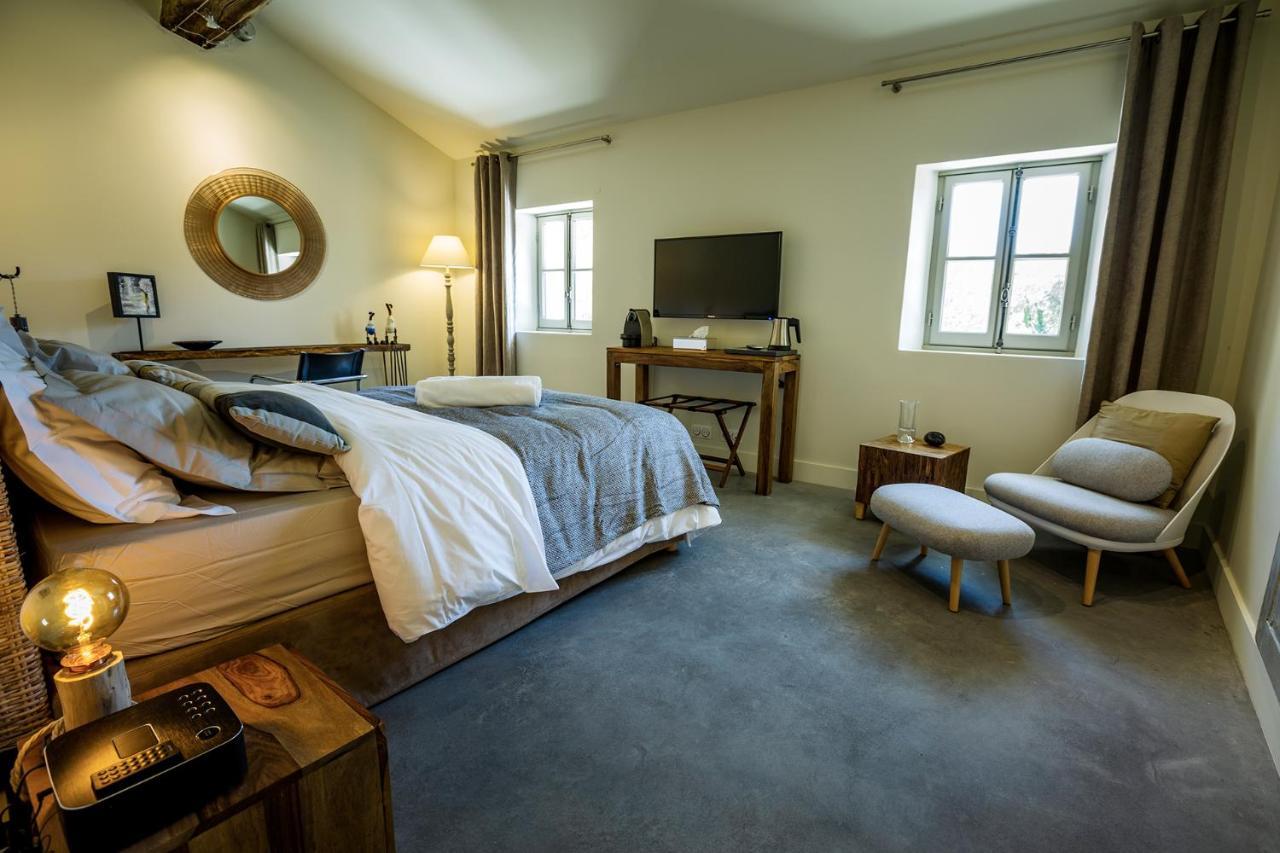 Deluxe Double Room (2 Adults + 1 Child),1013996599:JPEG