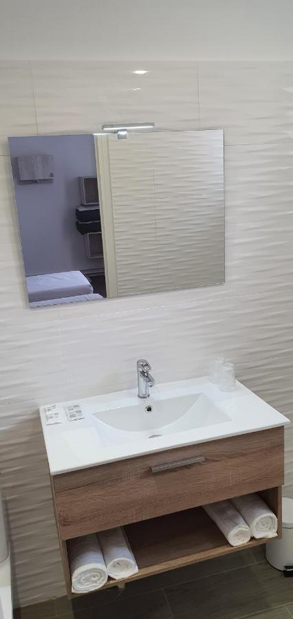 Twin Room,1124448066:JPEG