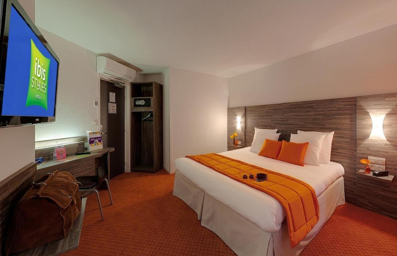 Adjacents rooms