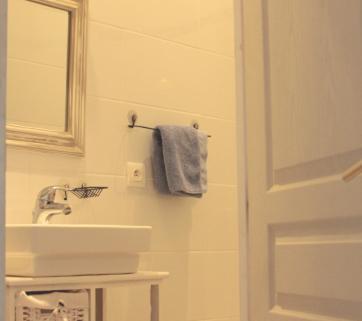 Single Room with Private Bathroom,1032331811:JPEG