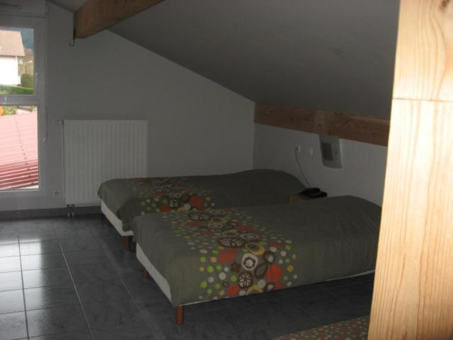 Family Room with Mountain View,1032334067:JPEG