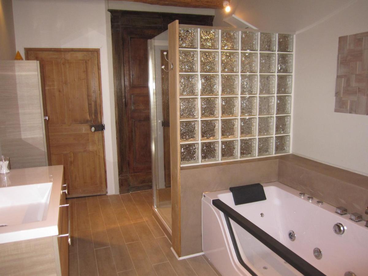 Double Room Spa Bath