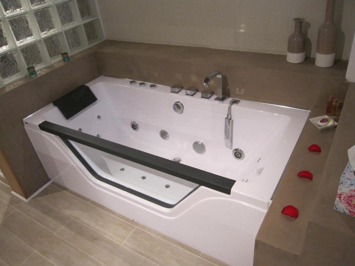 Double Room Spa Bath