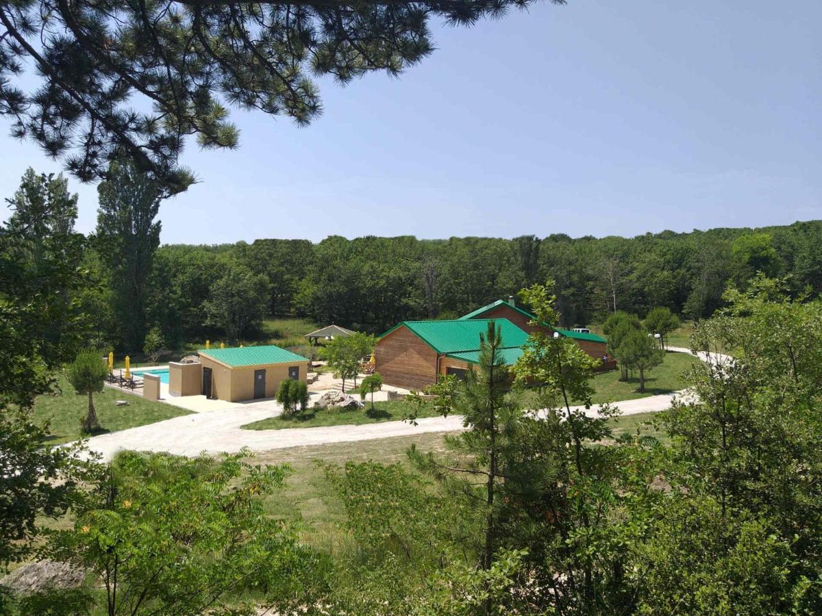 Superior Chalet,1034451947:JPEG