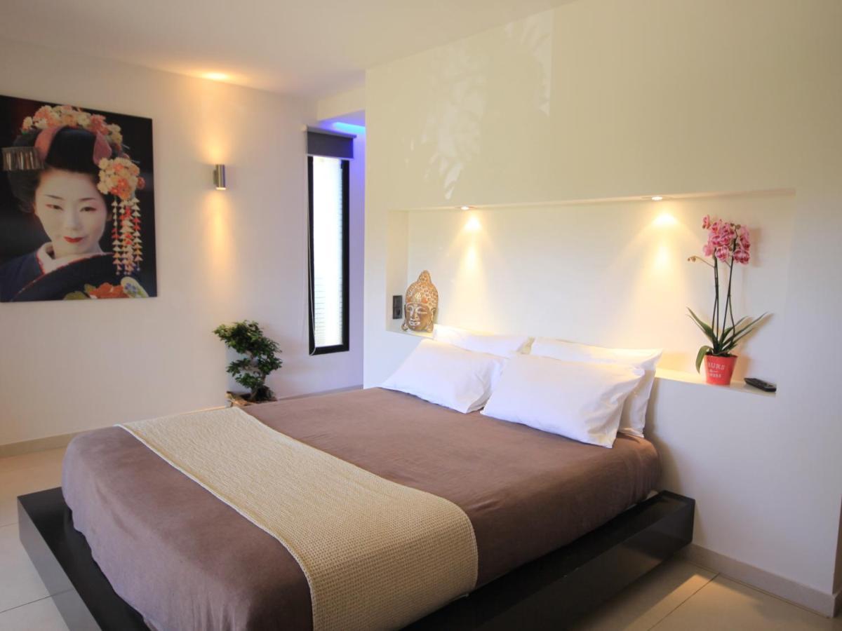 Deluxe Double Room,1589388704:JPEG