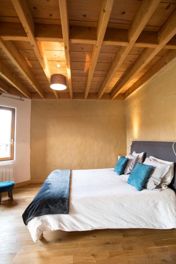 One-Bedroom House,1041802567:JPEG