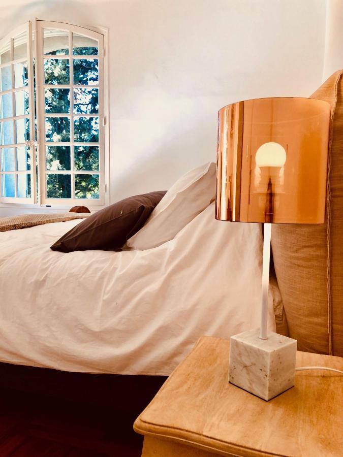 Deluxe Zimmer mit Kingsize-Bett