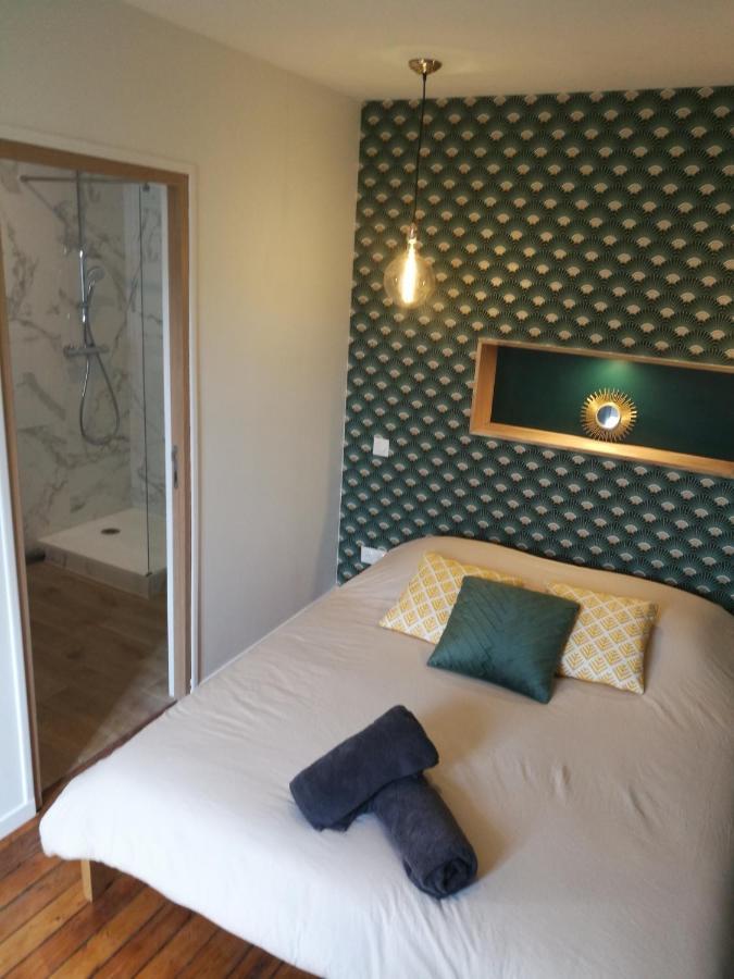 Deluxe Queen Studio