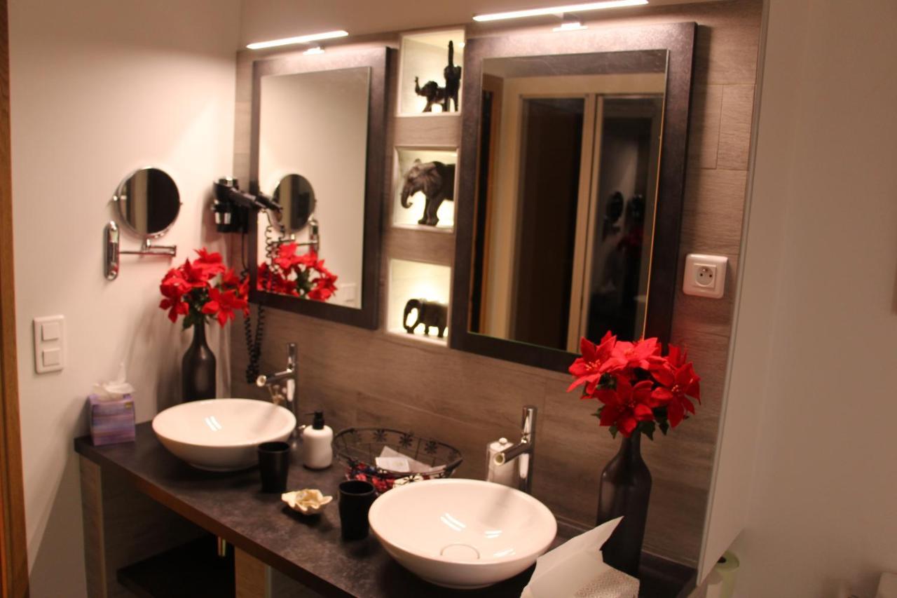Double Room Private Bathroom