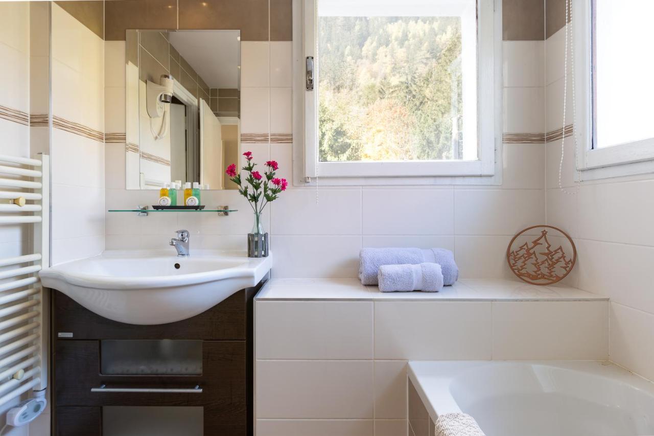Double or Twin Room with Mont-Blanc View