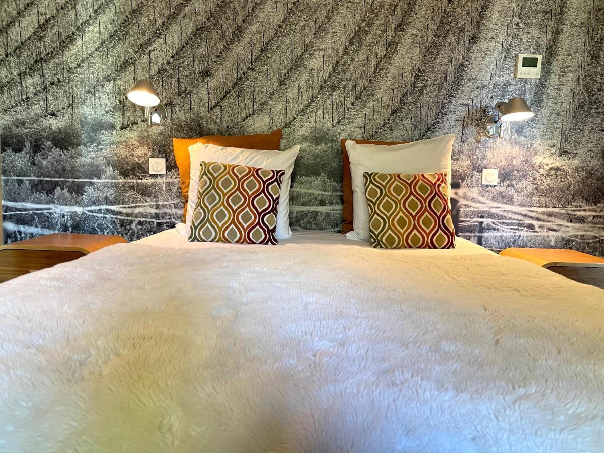 One-Bedroom Suite,1574772209:JPEG
