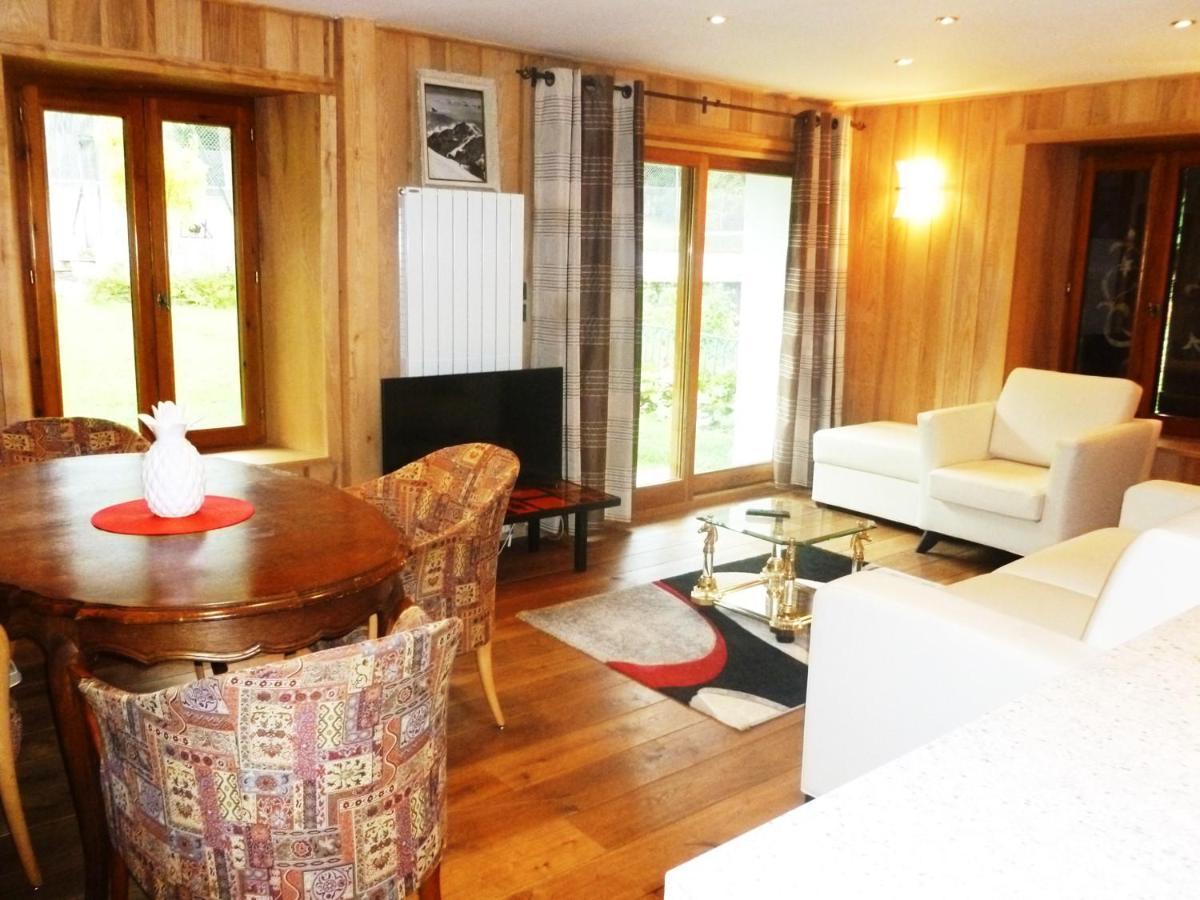 Apartment with Mountain View,1083740989:JPEG