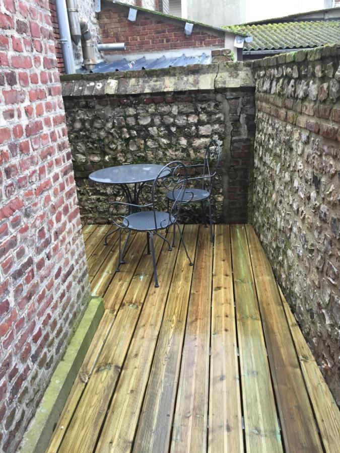 Studio Terrace