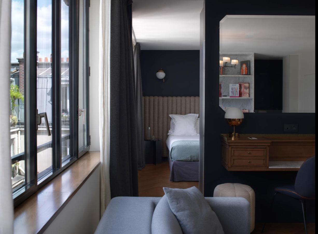 Signature Suite