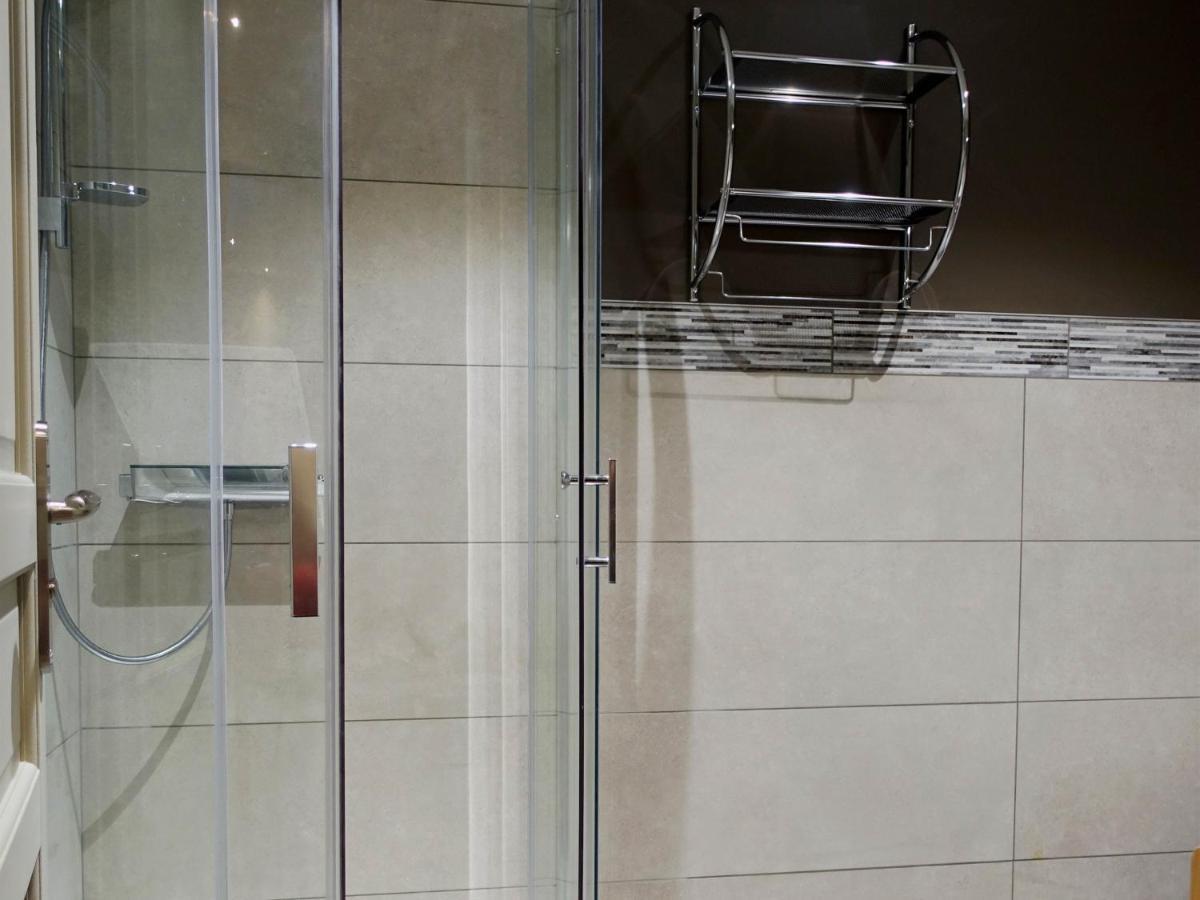 Deluxe Suite,1099868520:JPEG