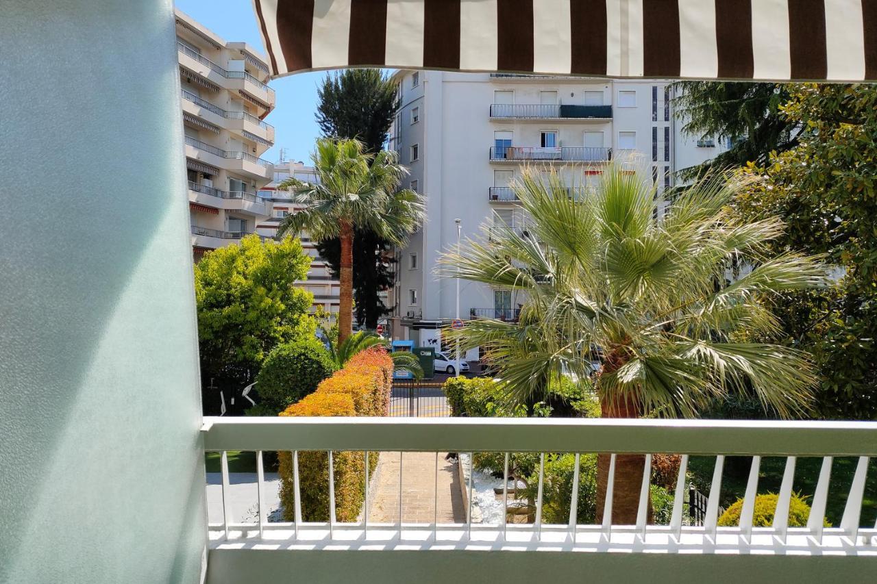 Classic Double Room Balcony Garden view