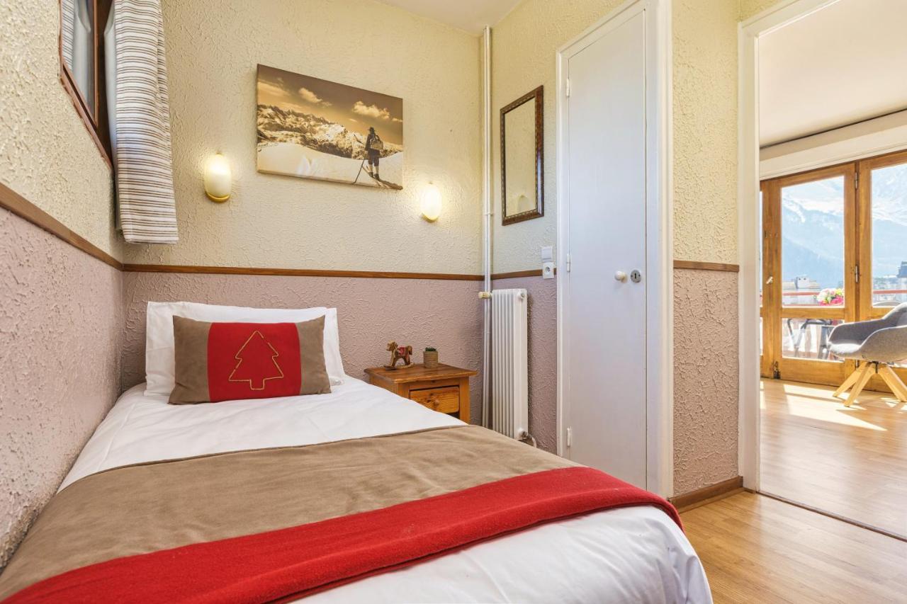 Superior Triple Room Mont-Blanc View