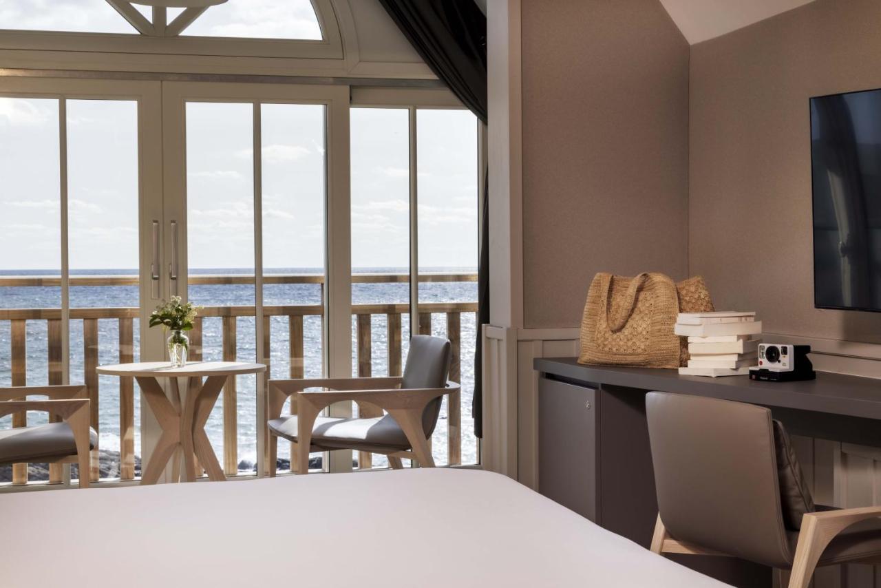 Prestige Room Bow Window