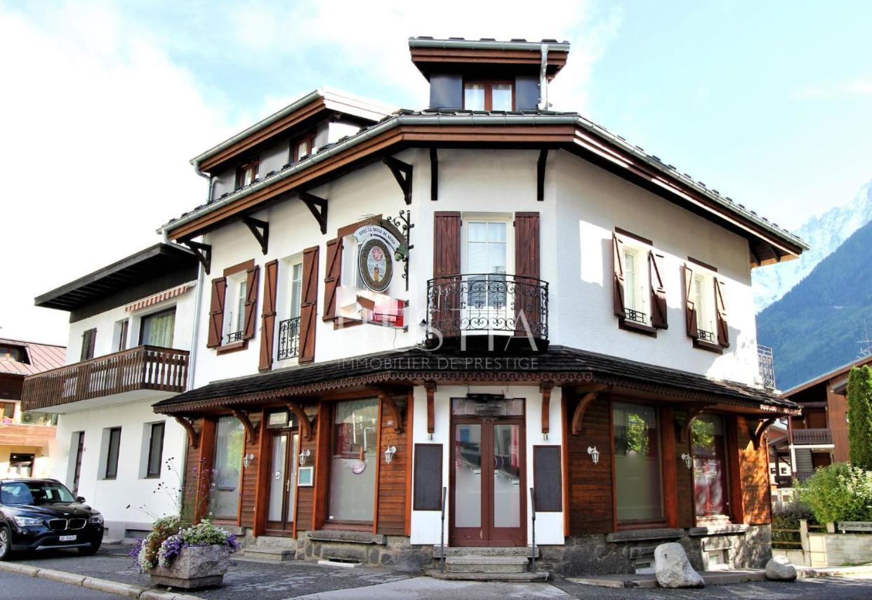 Apartment mit Balkon