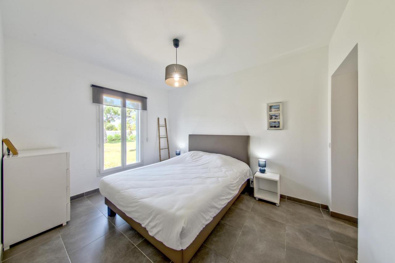 Two-Bedroom House  with Air Conditioning and Terrace (6 Adults)