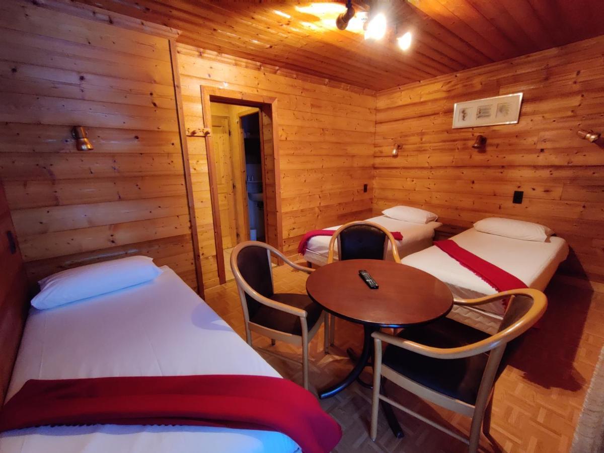 Triple Room Bath
