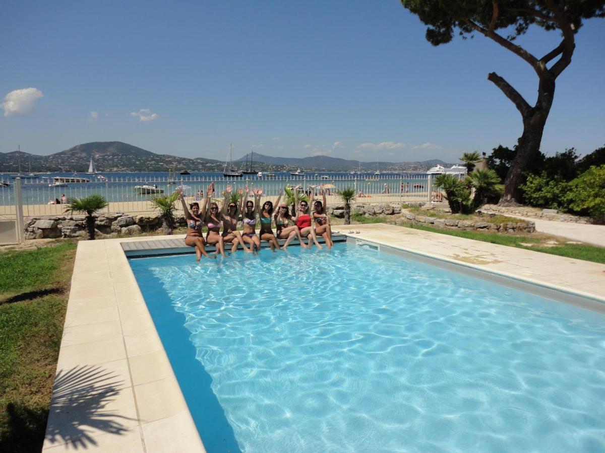 Camera Deluxe Matrimoniale/Doppia con Letti Singoli con Vista Piscina