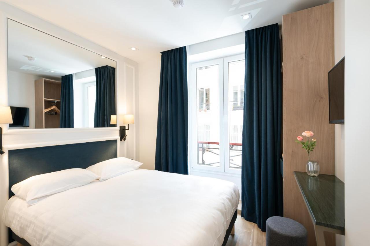 Double Room with Street View,1124860995:JPEG
