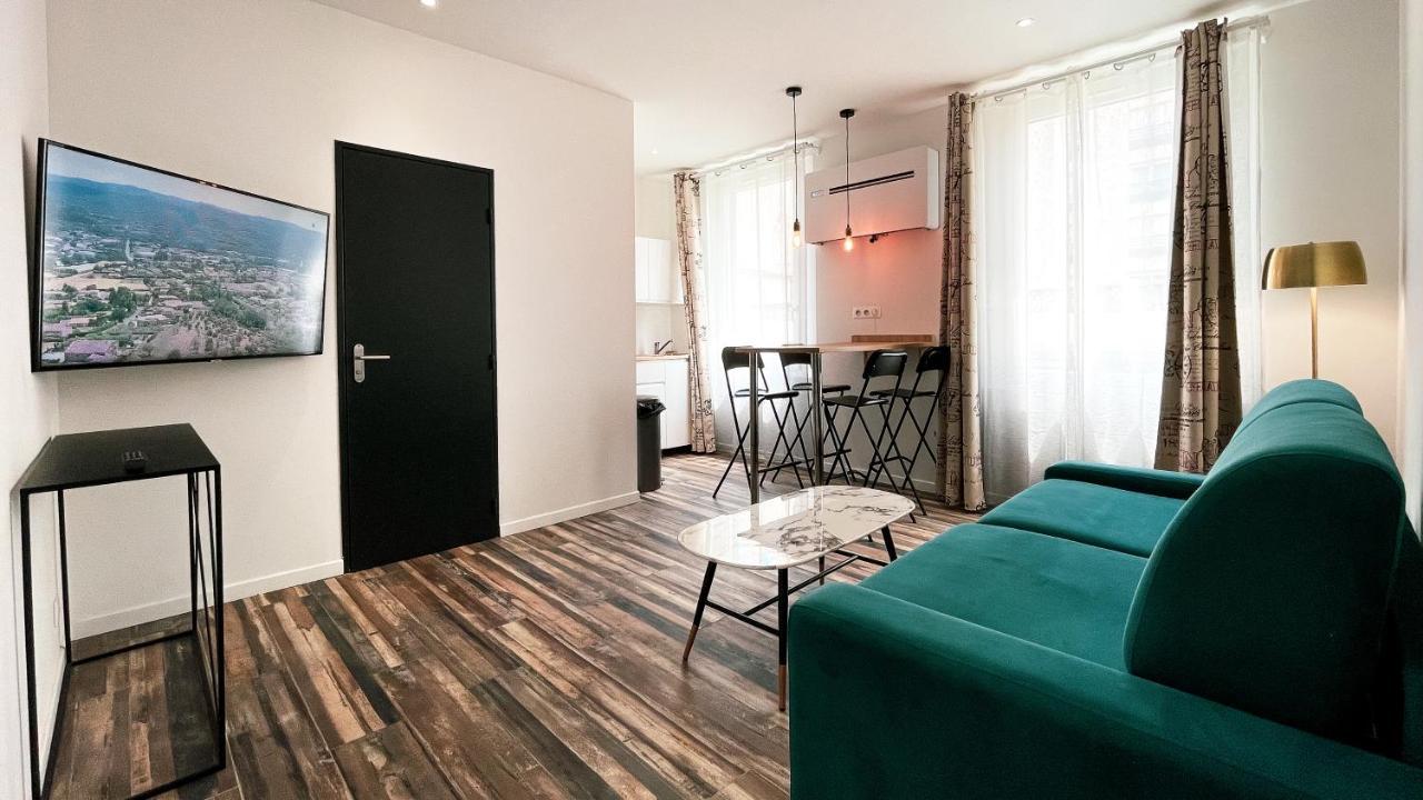 1 Bedroom Apartment 1 Double Bed 1 Sofa Bed