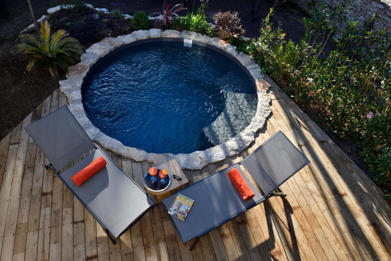 Junior Suite Spa Bath Sauna Private Garden Private Heated Swimming Pool