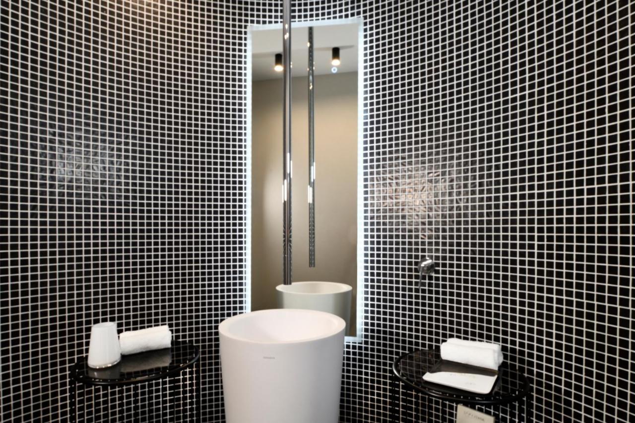 Junior Suite Spa Bath Private Garden Private Heated Swimming Pool
