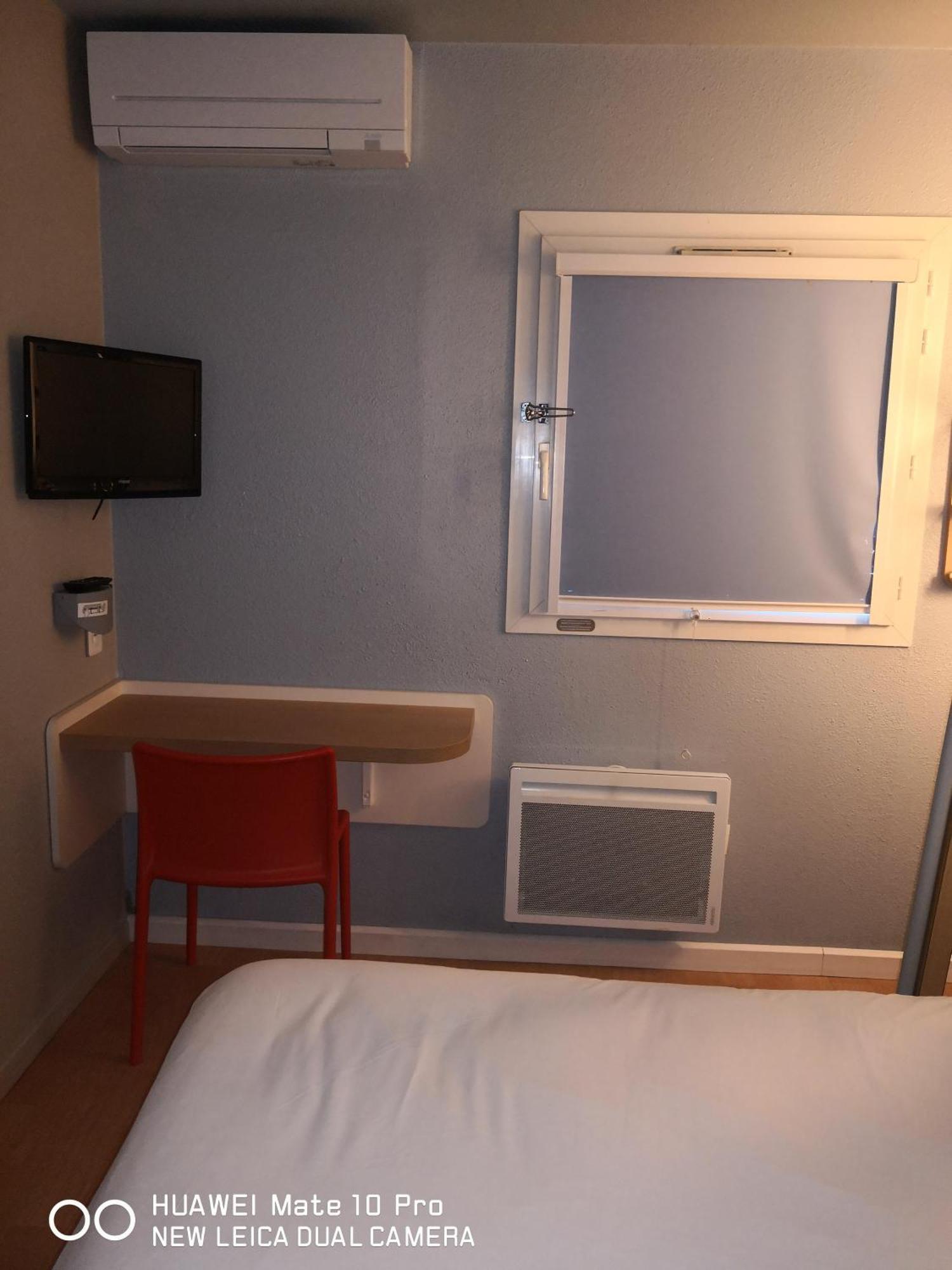 Triple Room Three Single Beds