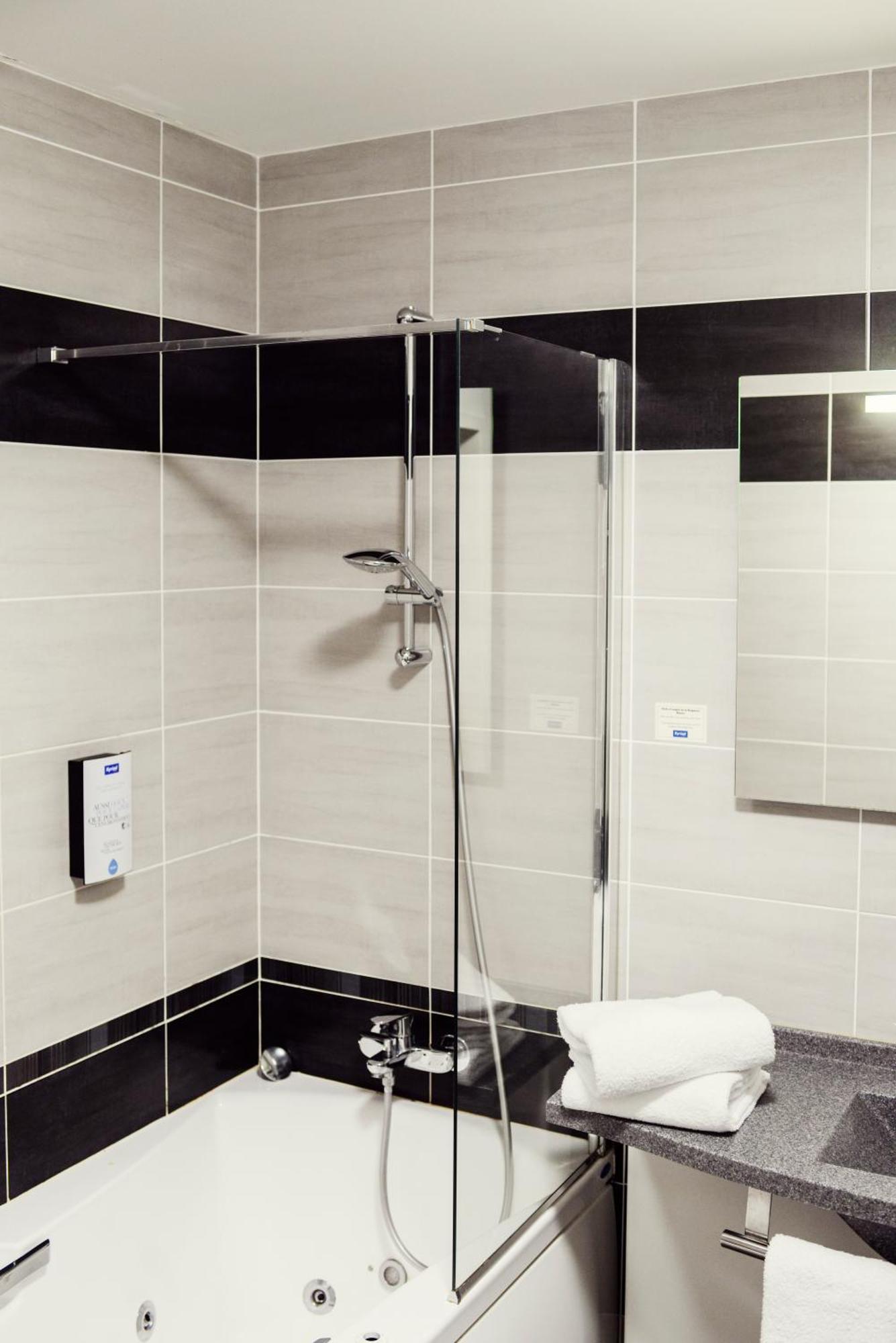 1 Double Bed Superior Room