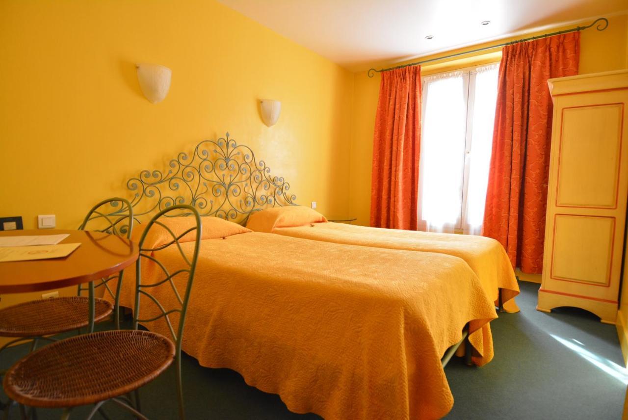 Twin Room with private shower and WC,1141045366:JPEG