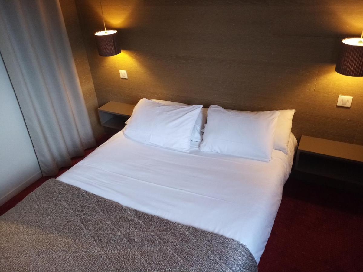 Double Room,1444935259:JPEG
