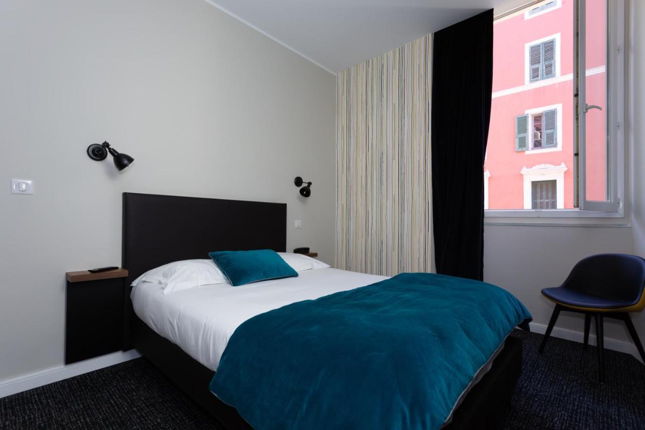 Small Double Room separated Shared Toilet,1152731574:JPEG