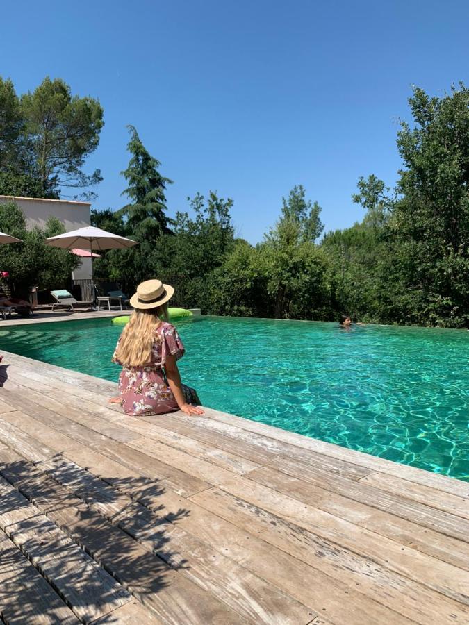 Studio Pool View