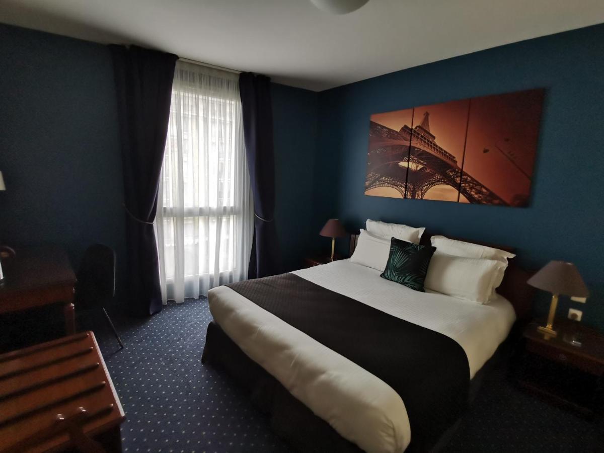 Executive Queen Room Queen Bed