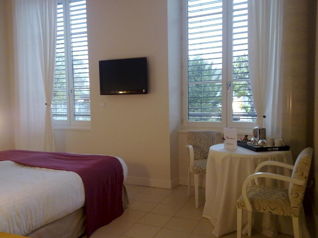 Chambre Double ou Lits Jumeaux - Vue sur Jardin