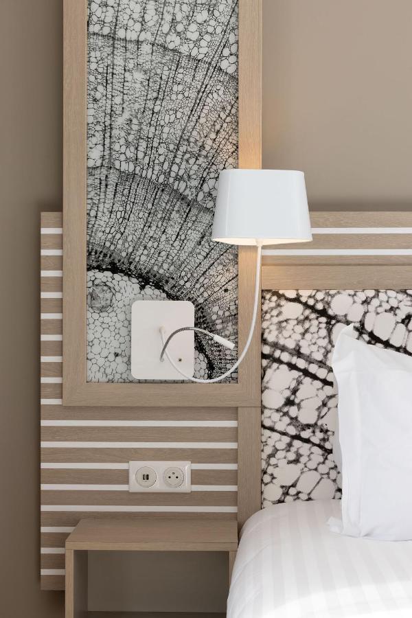 King Suite with Balcony - Accessible,1169557537:JPEG