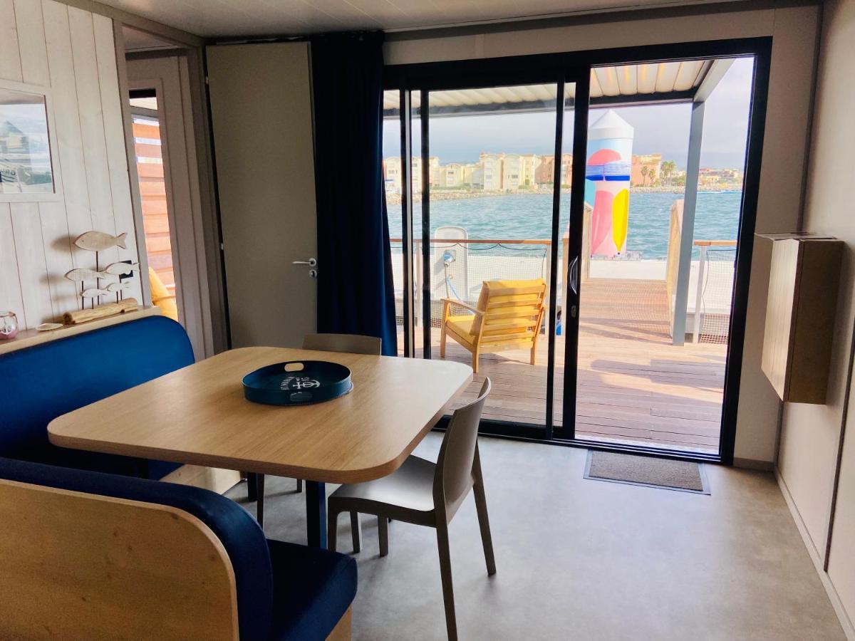 Two-Bedroom LodgeBoat Grand Large Side