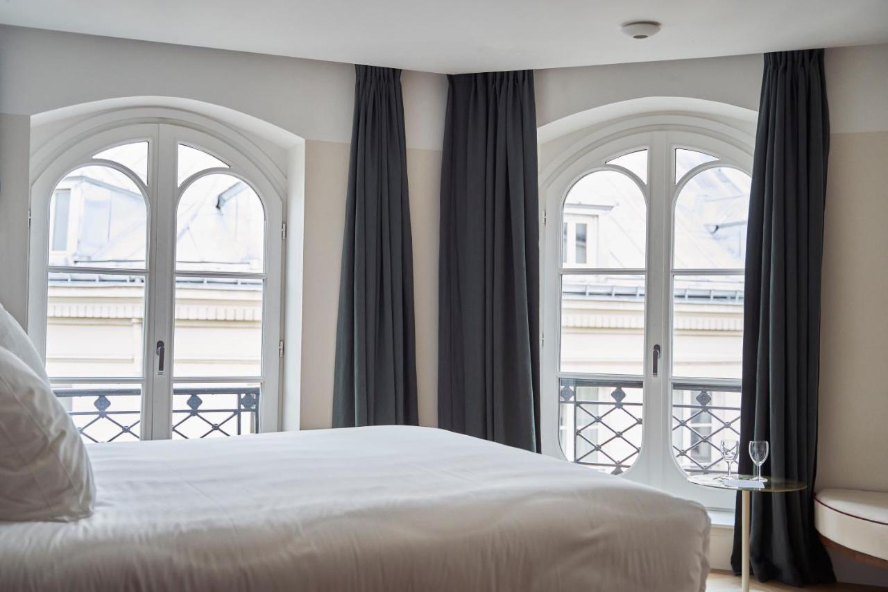Chambre Double Supérieure avec Porte-Fenêtre