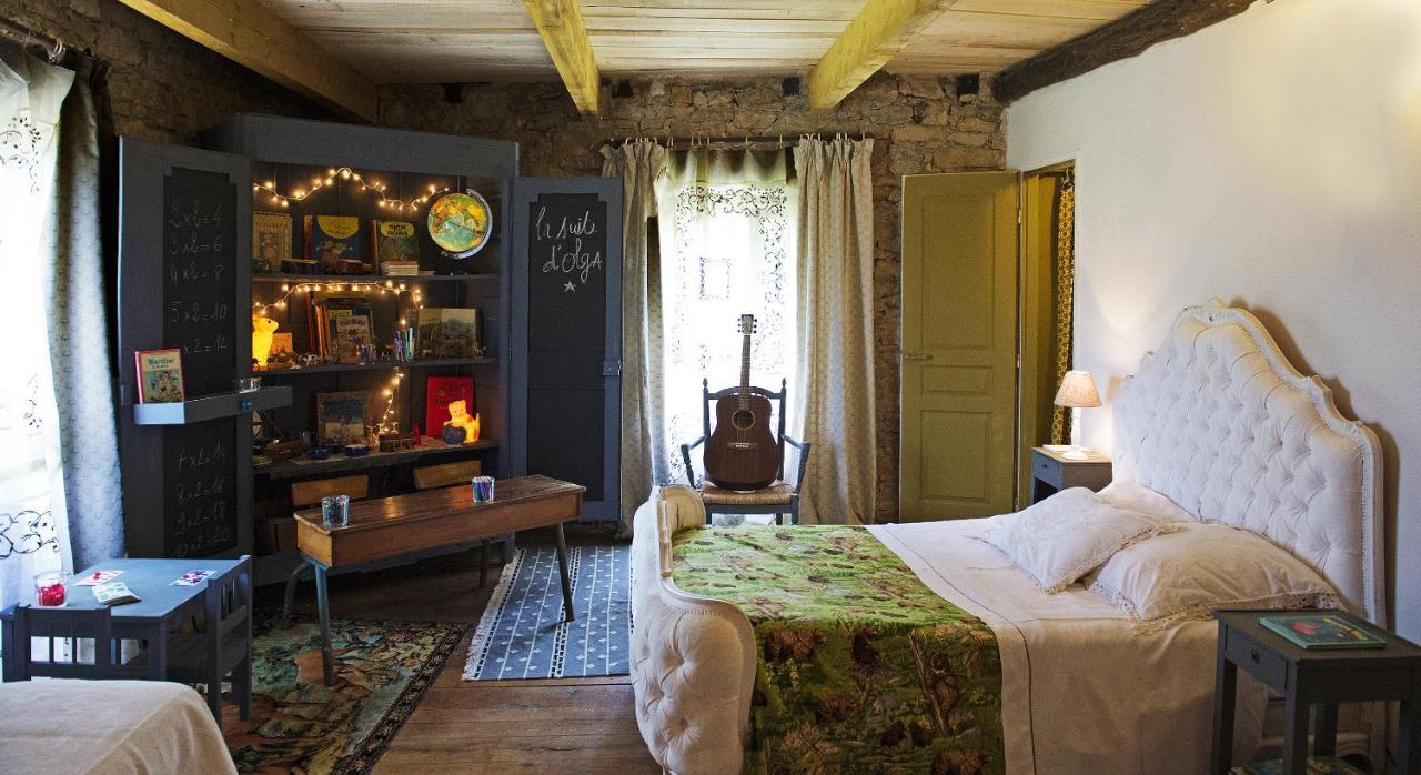 Mixed Dormitory Room