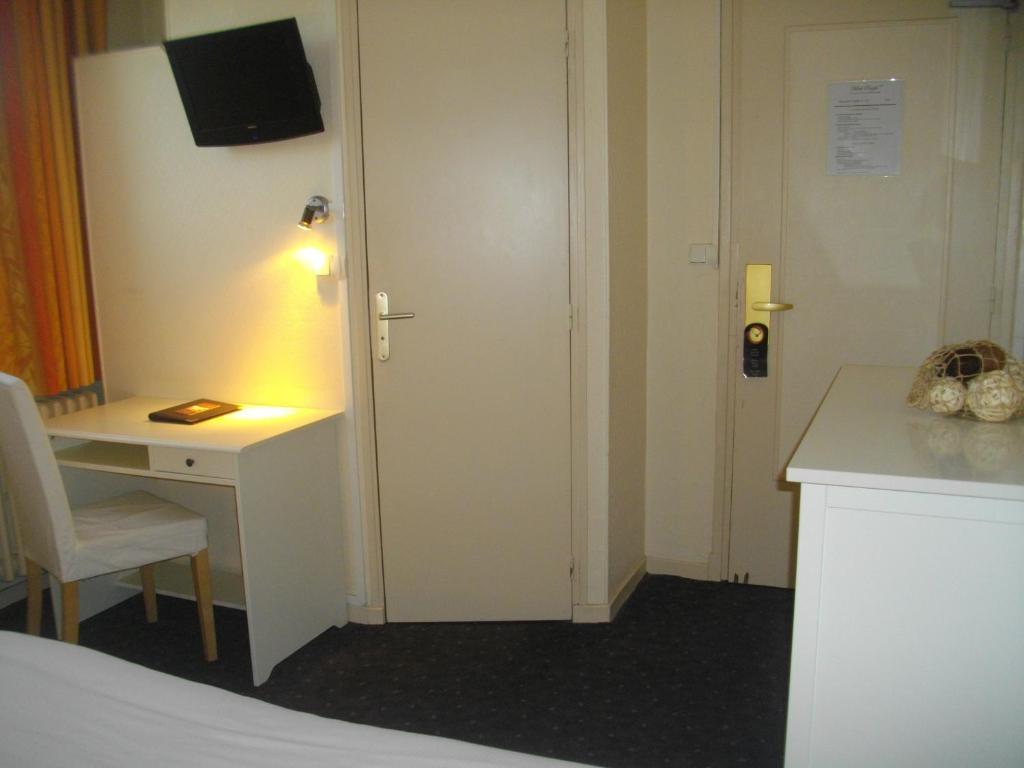 Double Room,11933407:JPEG