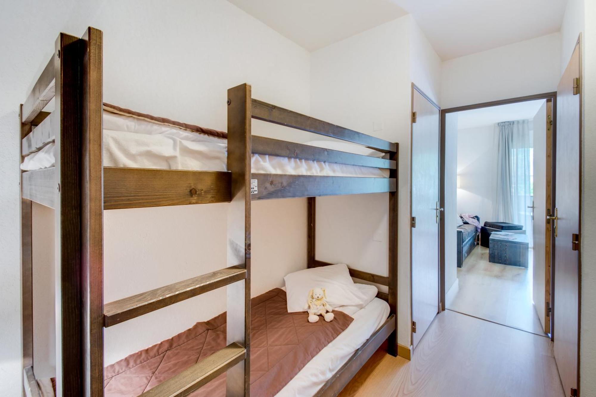 1 Bedroom Apartment sleeping area