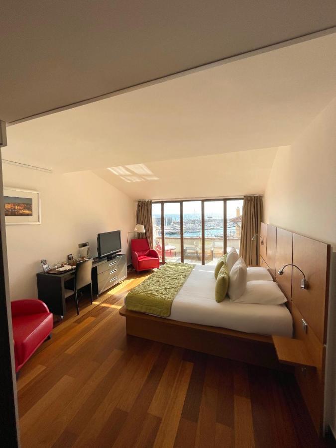 Private Double Room Balcony Sea View Not a hotel