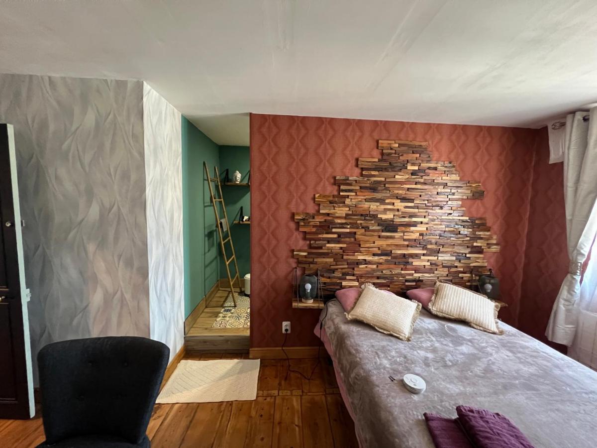 Double Room Private Bathroom